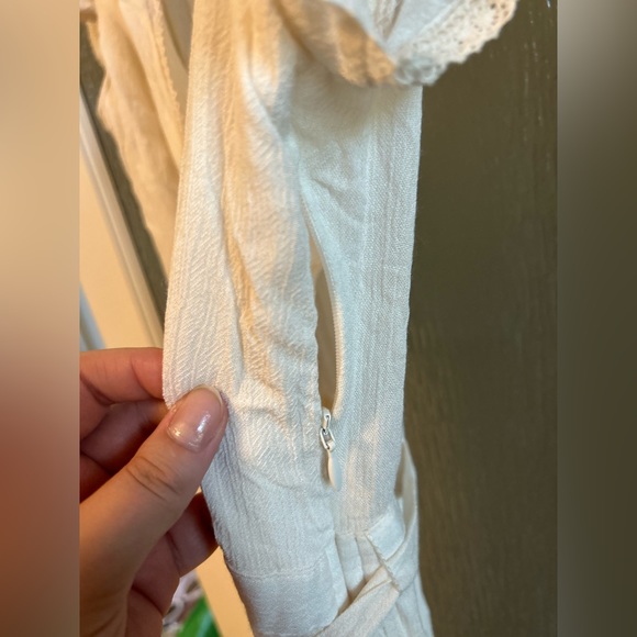 NWOT Beautiful Delicate Urban Outfitters Jumpsuit - Picture 5 of 10